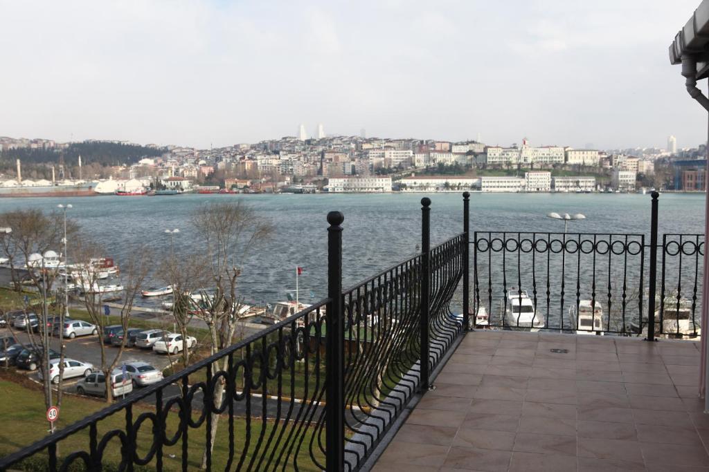 Balat Suites Istanboel Buitenkant foto